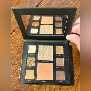 Laura Geller Face Palette, 6 Eyeshadows, a Blush & Highlighter Gold/Bronze Color